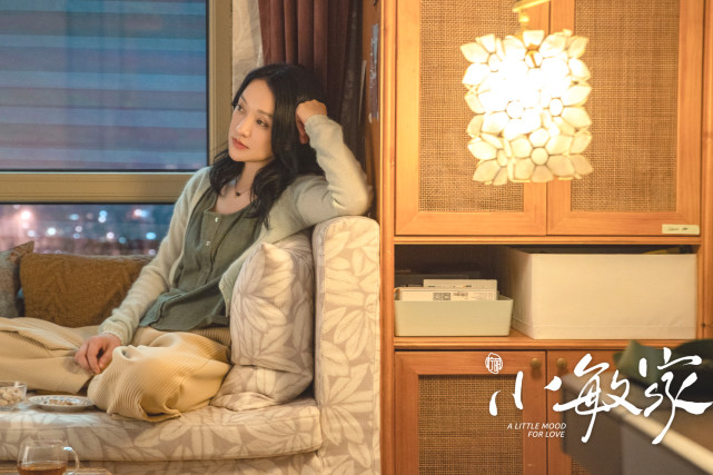 红花|《小敏家》中的佟兵妈和李主任，看似不起眼的配角，来头都不小