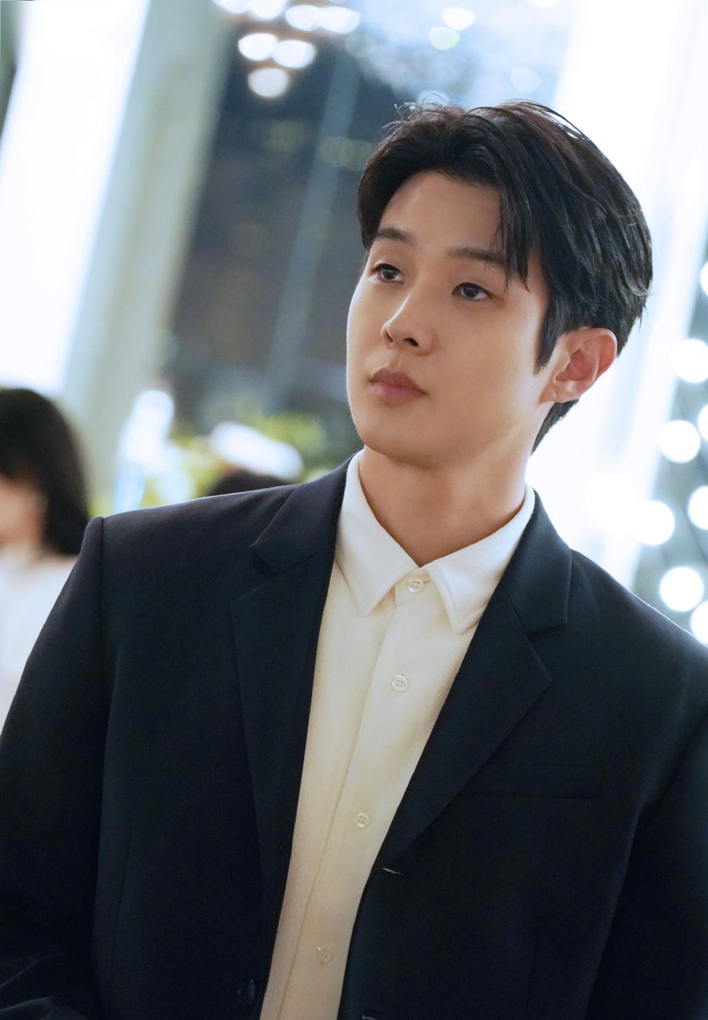 原创崔宇植不愧是那年我们限定男友男友装造型引发心动