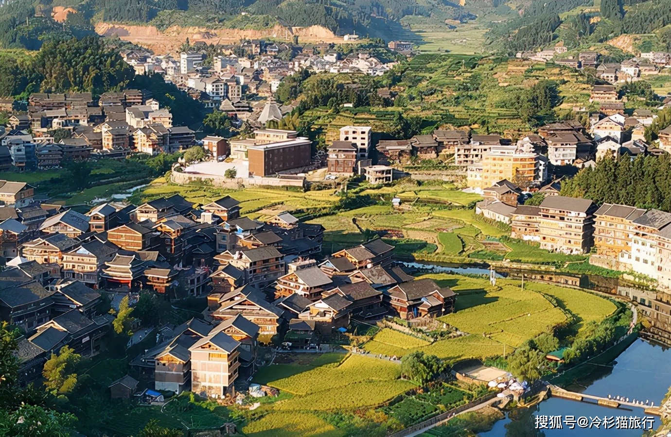 风景媲美北海，美食不输桂林，广西这座安逸老城才是最值得推荐的