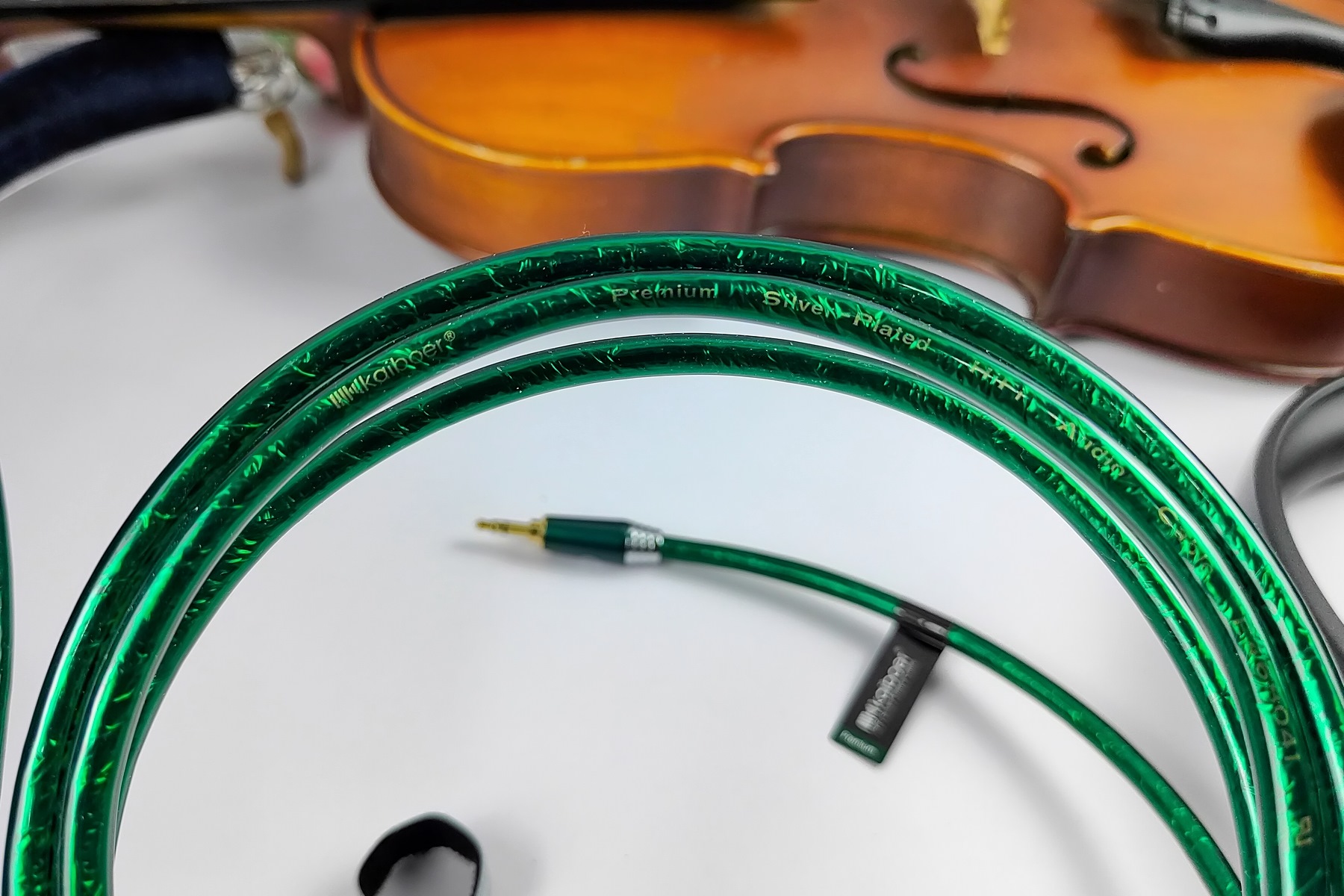 好声音更要好品质，开博尔镀银AUX音频线，给你发烧级的享受