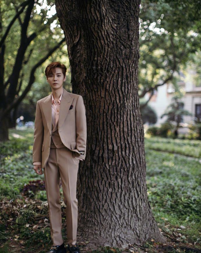 审美鹿晗直言化妆不分性别，汪海林痛批揭露真实目的，都是为了赚钱！