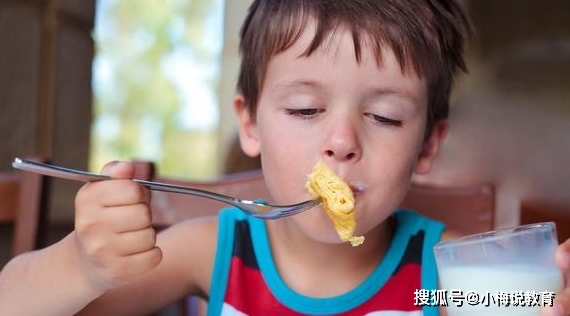 补充|每天早上1个鸡蛋,对孩子身体是好还是坏,家长应该明白