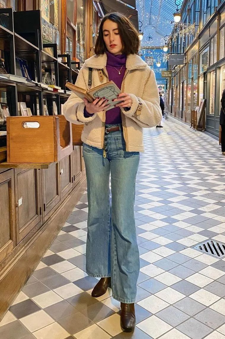 显高 “小白鞋”失宠了！现在流行“裤子＋短靴”，时髦又显高！