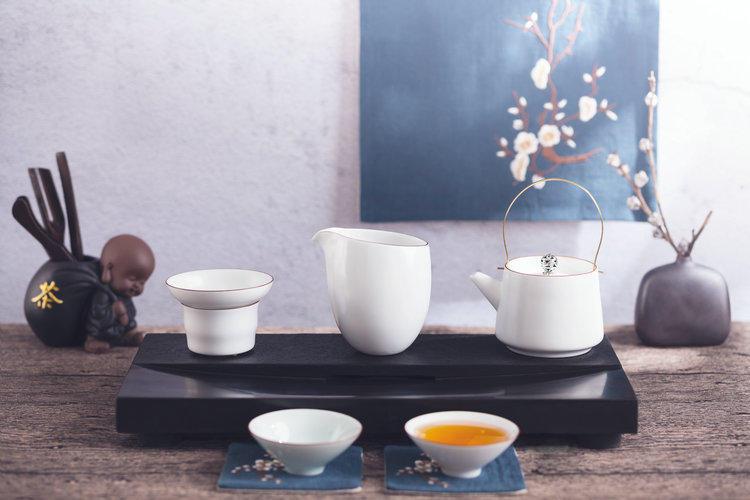 品茶的茶具叫什么 ea4f38c24bc44cec8f2715a00438fdbc.jpeg