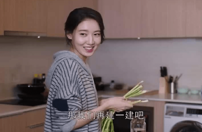 都挺好:吴菲利用女儿小咪对苏明玉进行亲情绑架,她做得对吗?