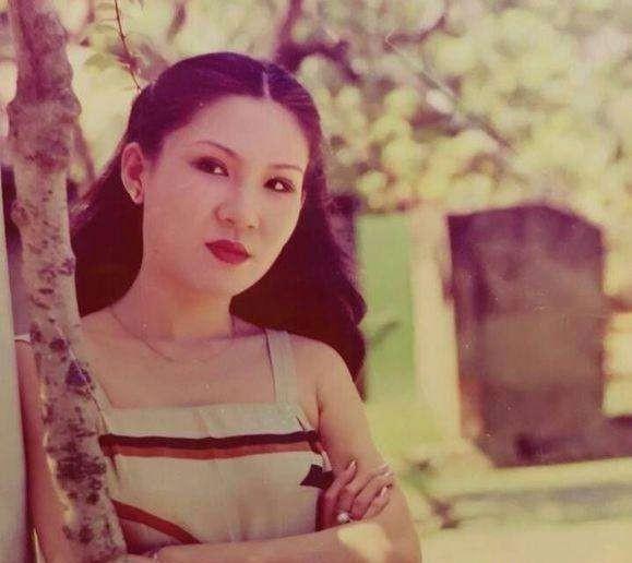 西门|被全网骂了二十多年的西门大妈,与男神演亲密戏,黯然退圈之谜