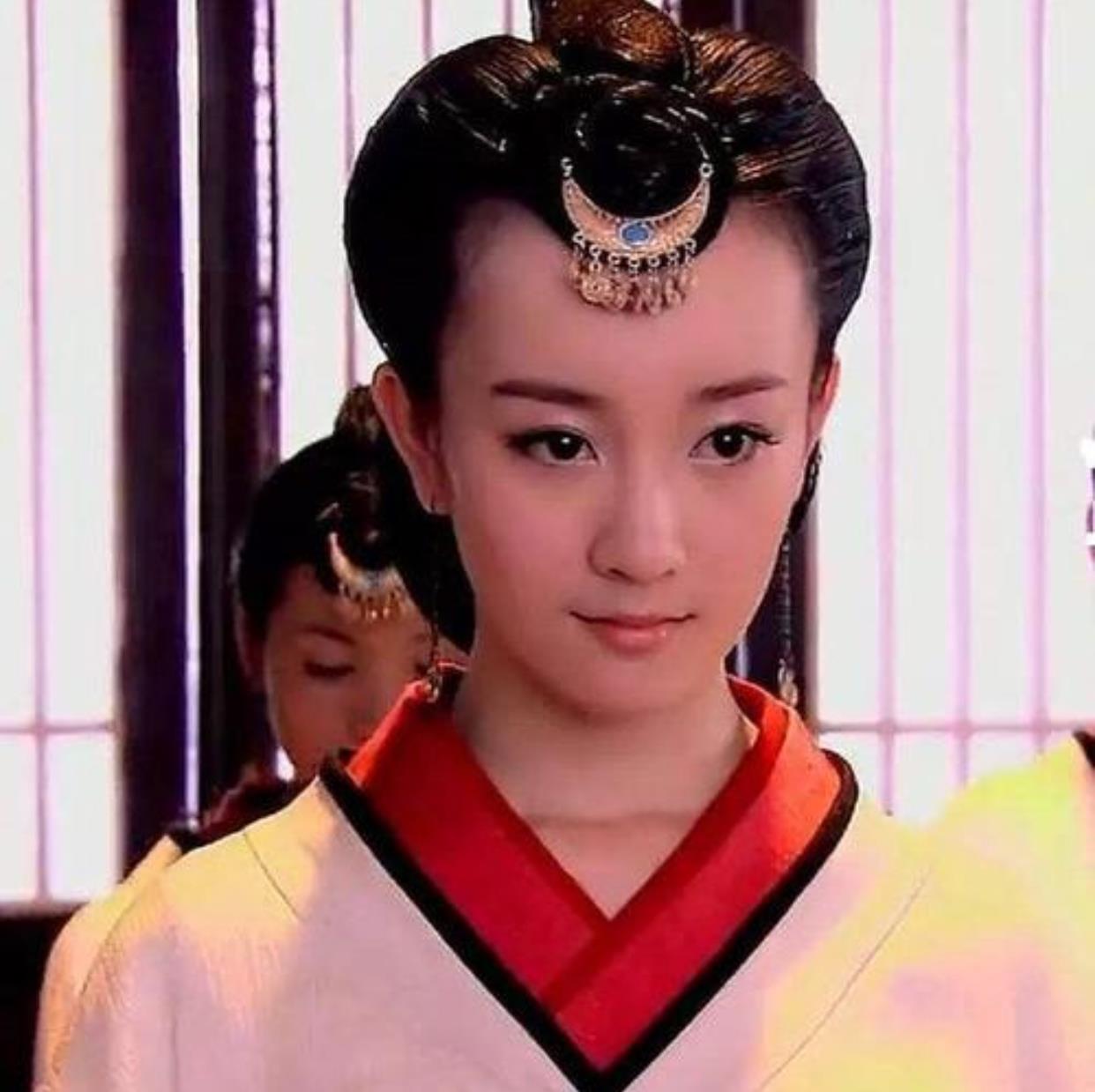 丰盈女明星的苹果肌是“玄学”？王子文奚梦瑶变贵气，杨紫舒畅太显老