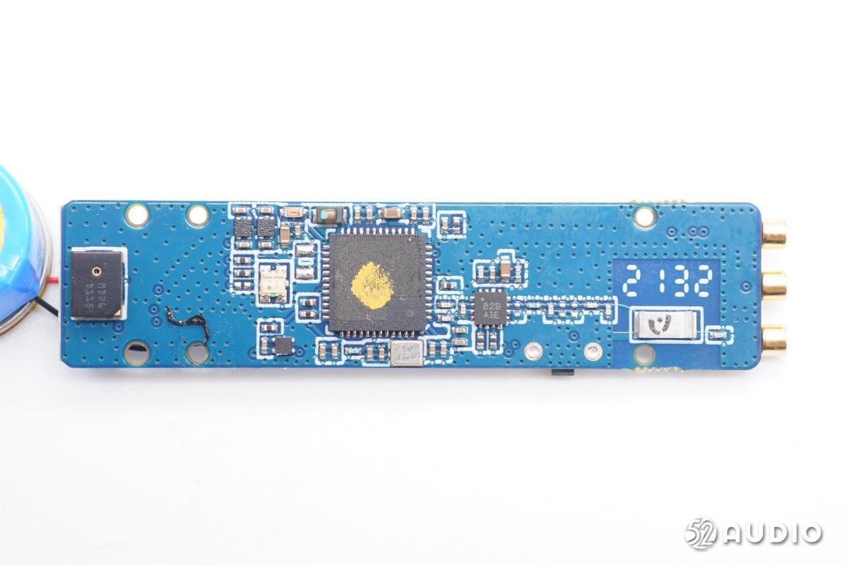 产品|采用njoinic英集芯IP5303的移动电源IC，威麦科技麦克风开箱拆解报告