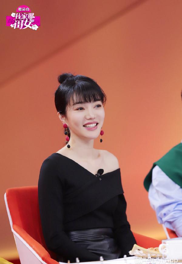 女主持|这个女主持怎么比嘉宾争议还大？