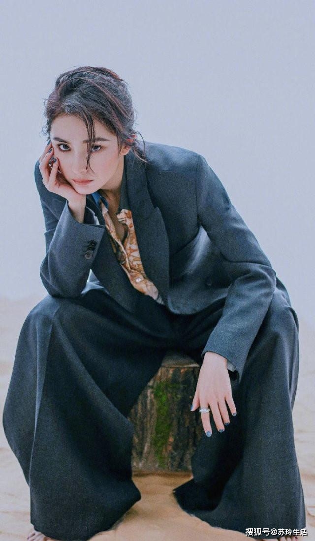 视觉 女生学会这么穿,秋冬让你大展风采,偷穿男友衣服再也不像小孩了