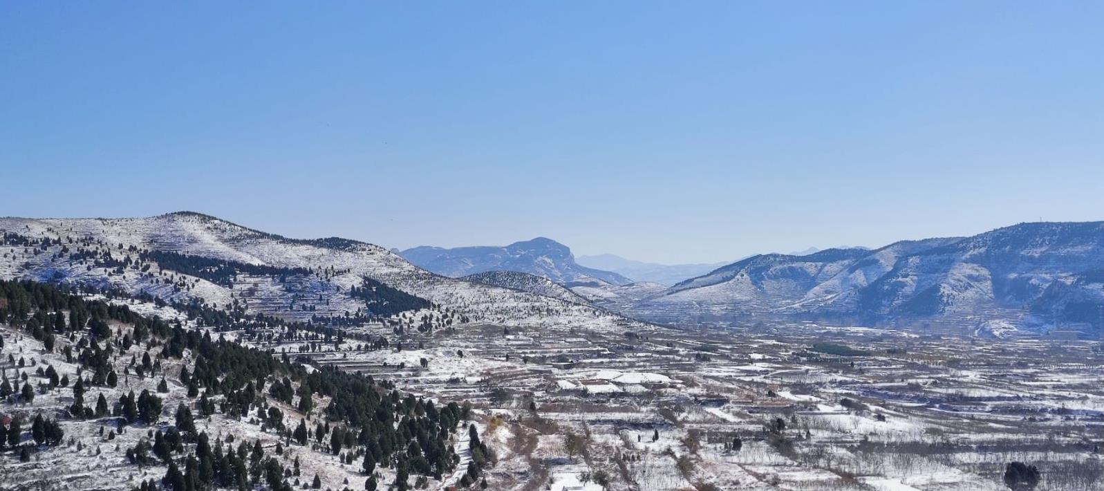 雪地|医护人员及家属免费游园！济南石崮寨景区亲子戏雪庄园盛大开业