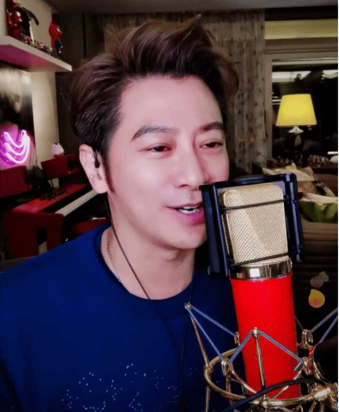 原创8位被封杀过的tvb男神现状走穴卖唱直播捞金火成天王