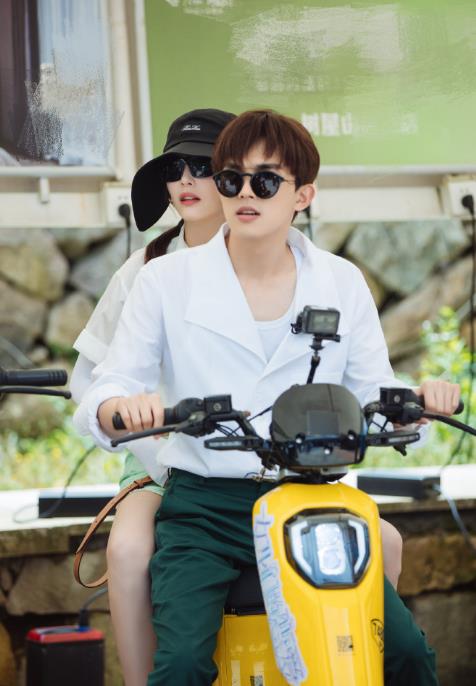 节目组|炒作？张雨绮宣布退出后与节目组频频互动，被嘲讽撕破脸又缝上了