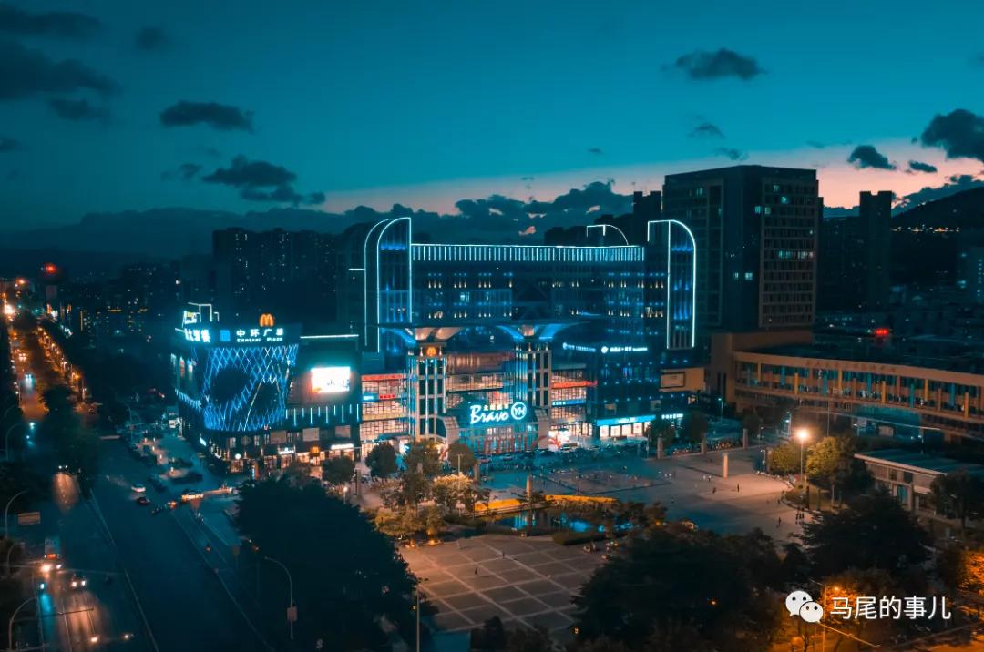 加强商圈建设,推动名城中心,中环广场,正荣财富中心品质提升,发展