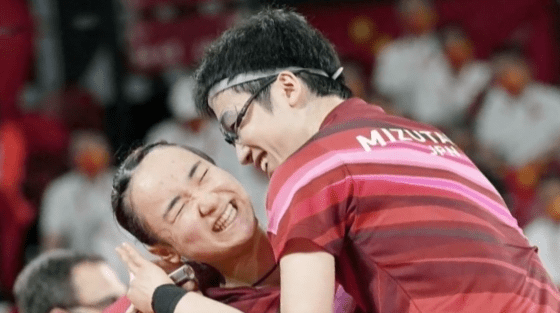 水谷隼回应抱伊藤美诚遭拒绝私下也不熟曾爆料伊藤美诚想放弃