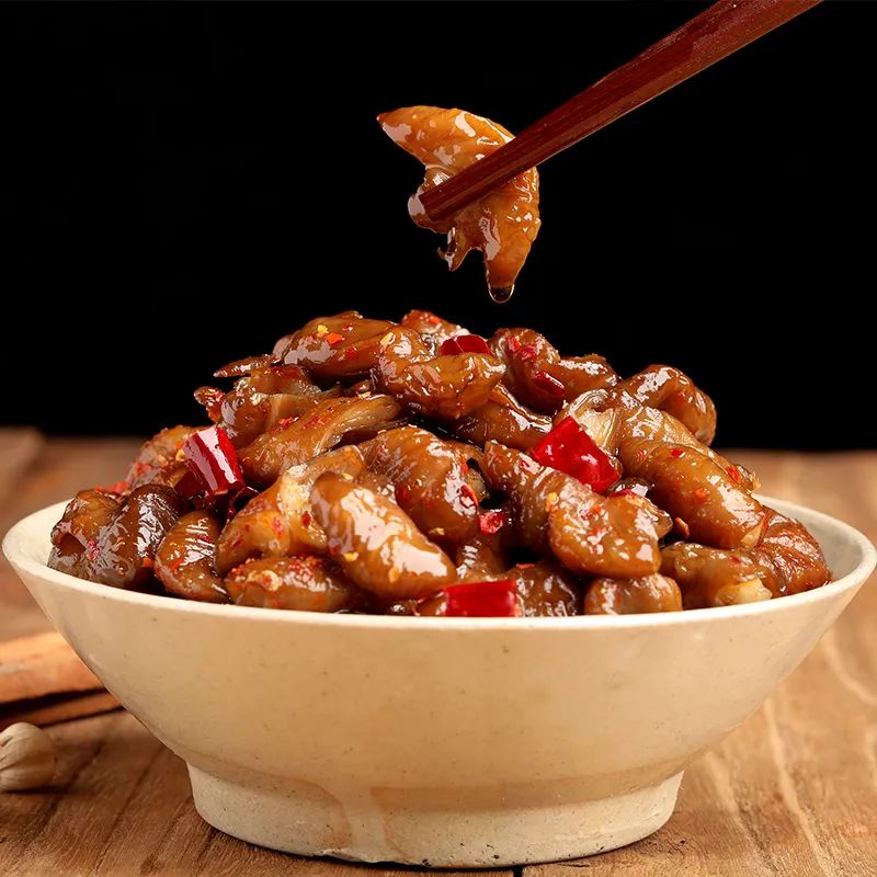 辣椒粉|几千万人对着它口水直流，新晋“街头地霸”脆皮五花肉我吃上了