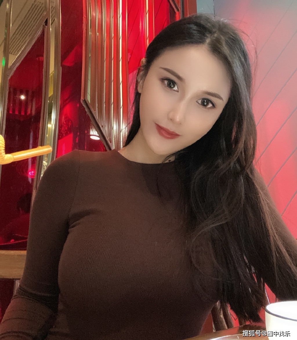 全国美臀小姐冠军,高颜值 s型曲线身材,又性感又美丽