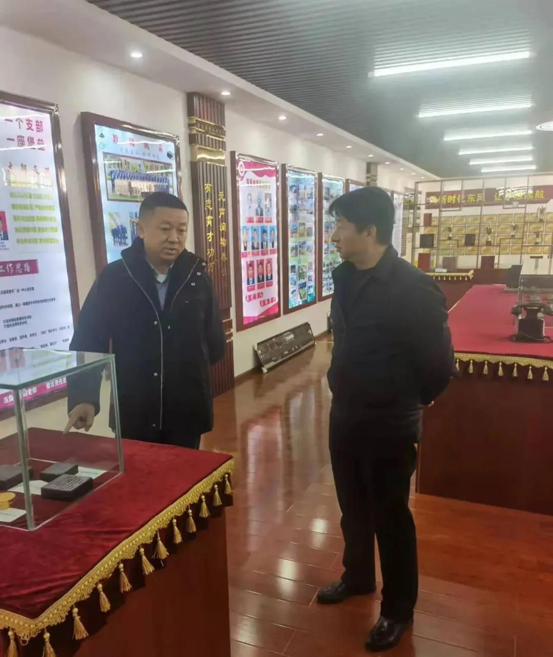 云华教育集团董事长,总裁刘春应邀到楚雄自治州有关中,高等教育机构