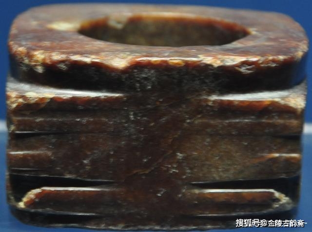 苍璧礼天,黄琮礼地,青圭礼东,赤璋礼南,白琥礼西,玄璜礼北_玉器_形制_瑞玉