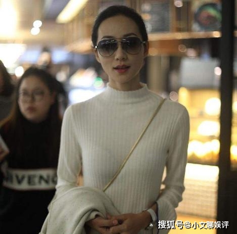 什么|“新晋导演”韩雪:砸钱导戏惨获差评,后靠什么逆袭赢王文也?