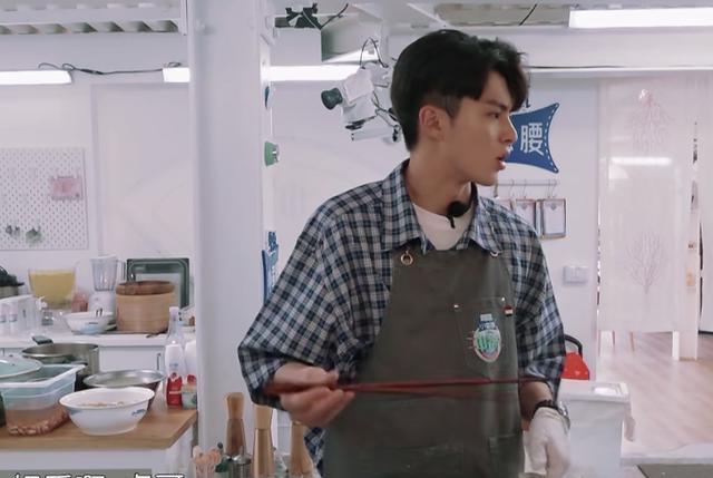 林述巍|《中餐厅》最满意一期,王鹤棣的到来,让后厨有了千军万马的感觉