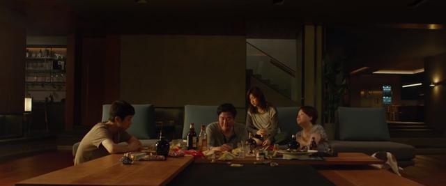 别墅|《寄生虫》金棕榈加奥斯卡4奖，这部小成本电影到底好在哪？