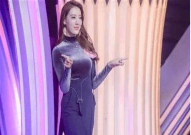 于是当|小伙子假装“乞丐”相亲，女嘉宾集体灭灯，孟非笑了：他身价200亿！