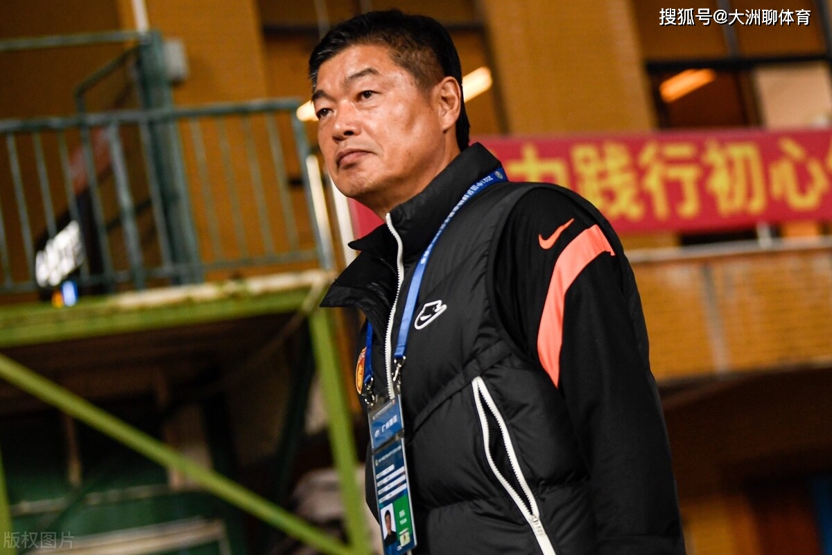 昨晚22点中超传出消息河北队教练犀利总结或在中国长见识了