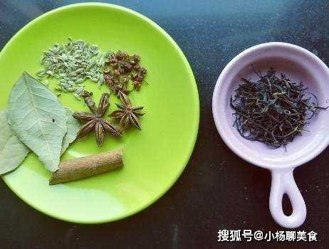 做法|想吃茶叶蛋自己做，泡一晚第二天早餐就能吃，咸香入味花纹深