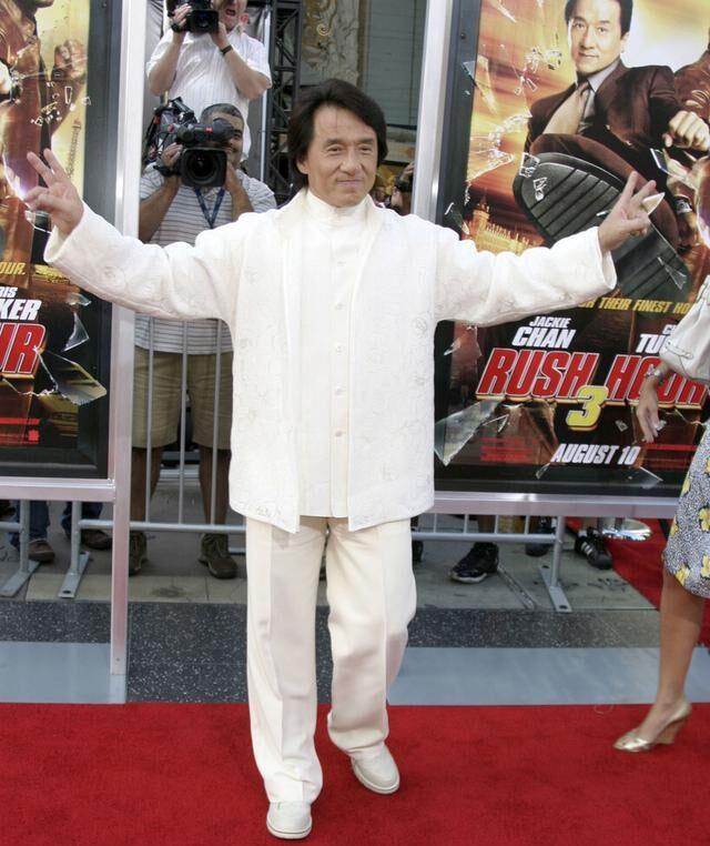 生活|卢惠光：跟随成龙三十年，弹指间被解雇，遣散费只有十万