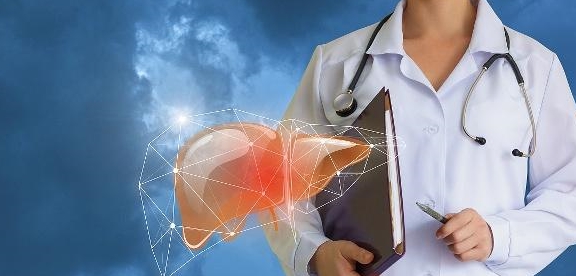 症状|肝病来“敲门”时,身体可能会亮起4个“红灯”,早知道早受益