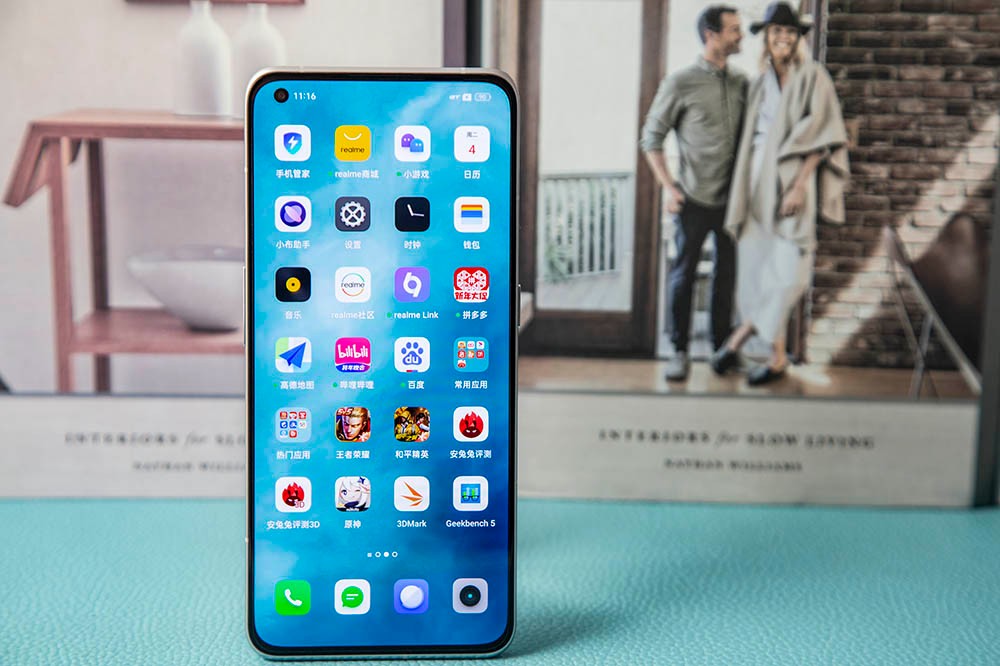 真我GT2 Pro首发评测：为年轻人打造的高端旗舰