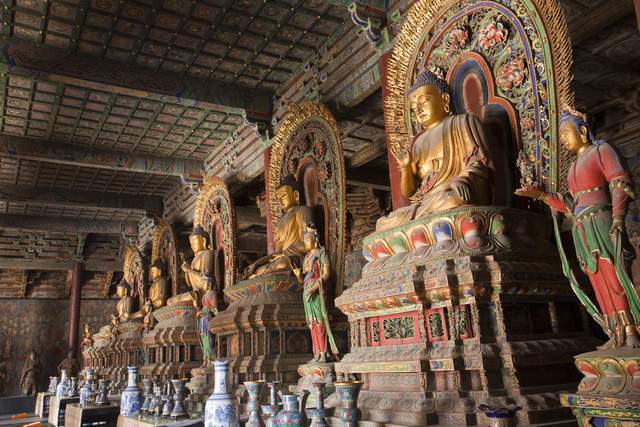 大同华严寺薄伽教藏殿的辽塑及经橱_西京_佛教_辽兴宗