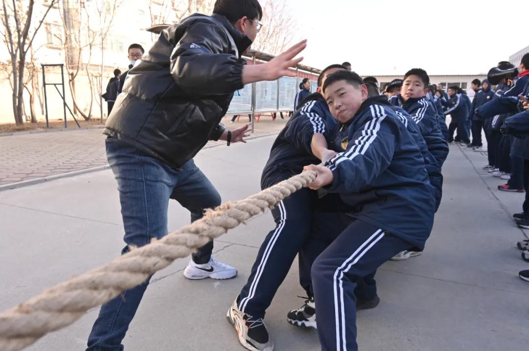 忻州實驗中學初一年級拔河比賽掠影_校園_季軍_冬日