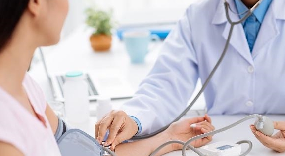 喝酒第二天量血压高正常吗 db630fd9d1c14df7b0fe4956769cb394.jpeg