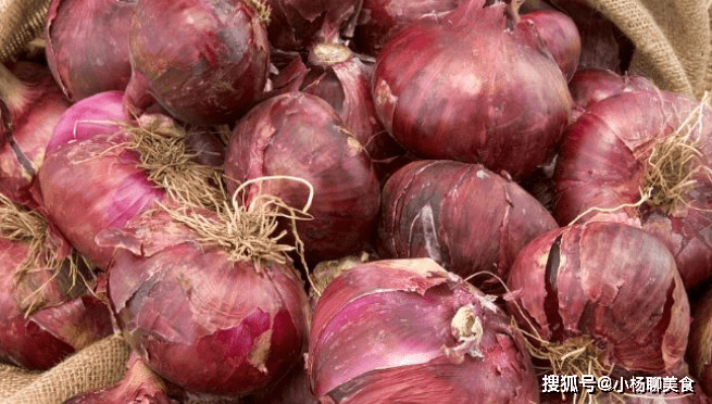 但春天吃洋葱有1大禁忌,还有很多人不清楚_皮素_免疫能力_作用