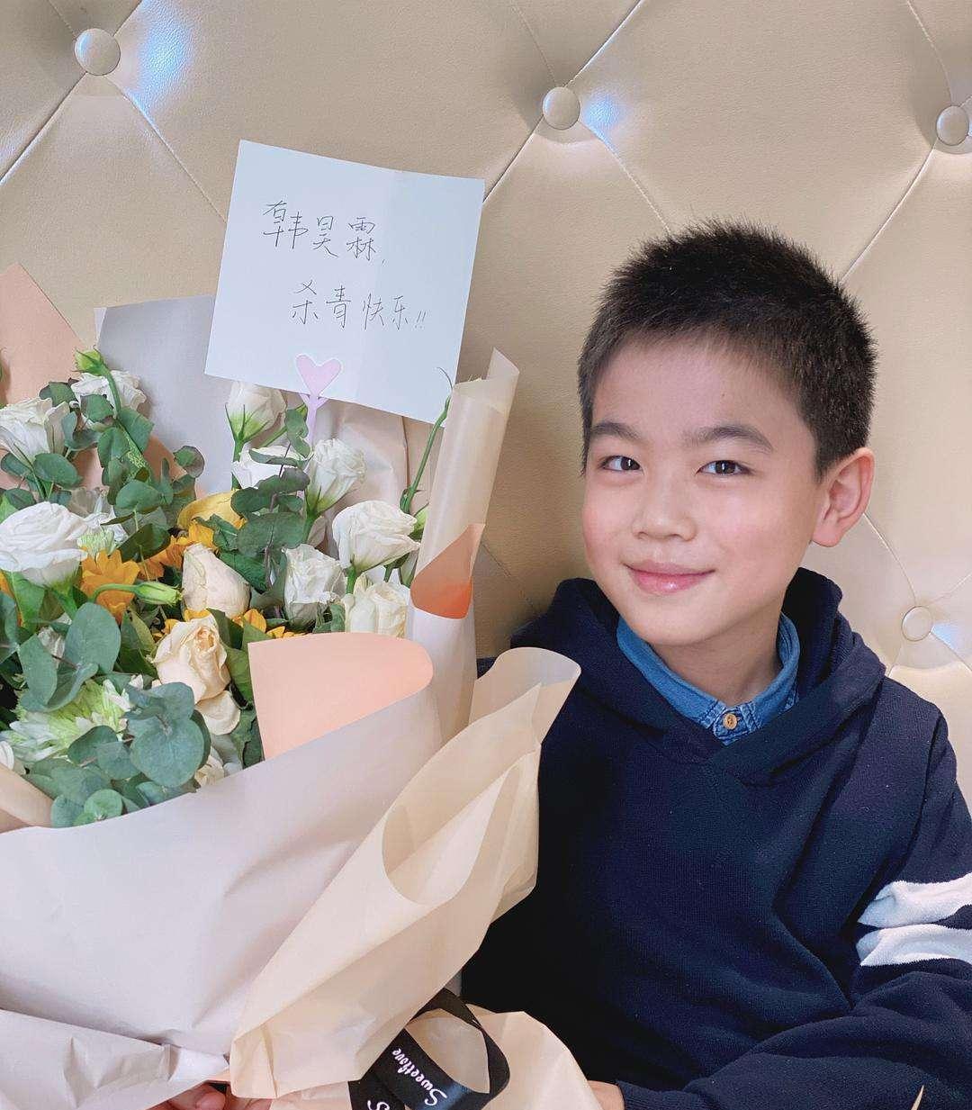 很多看过《我和我的祖国》的网友都在影院里倒吸冷气韩昊霖这小孩