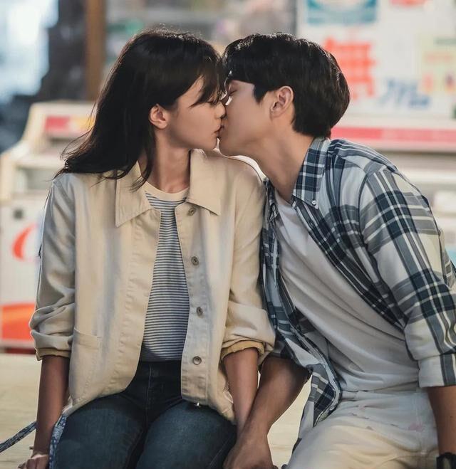 因为|那年我们的崔宇植，是剧抛脸奥斯卡实力派，也是童颜可爱鬼