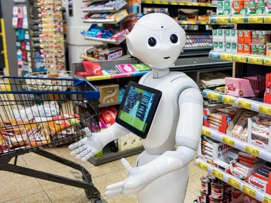 Pepper & NAO 看世界 看 Pepper 如何三招助力创新零售_顾客_购物_疫情