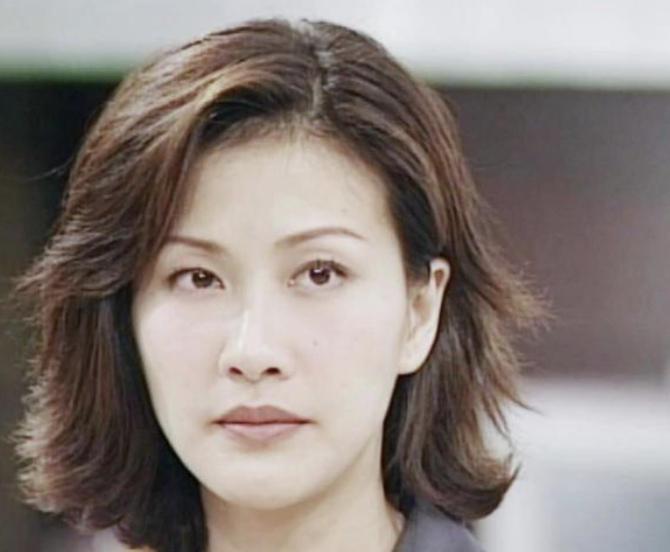 下巴钟嘉欣甜美，关咏荷温婉，向海岚“苦相”，TVB偏爱长脸女星
