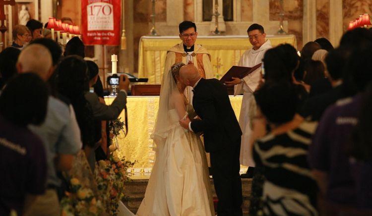 梦回婚礼变葬礼，未竟之缘与深层心理的探索