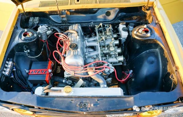这辆男神同款车型是1971年达特桑510,5速手动变速箱.