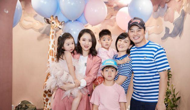 白雪公主董璇的女儿才3岁，就已经出落得这么甜美了？举手投足明星范十足