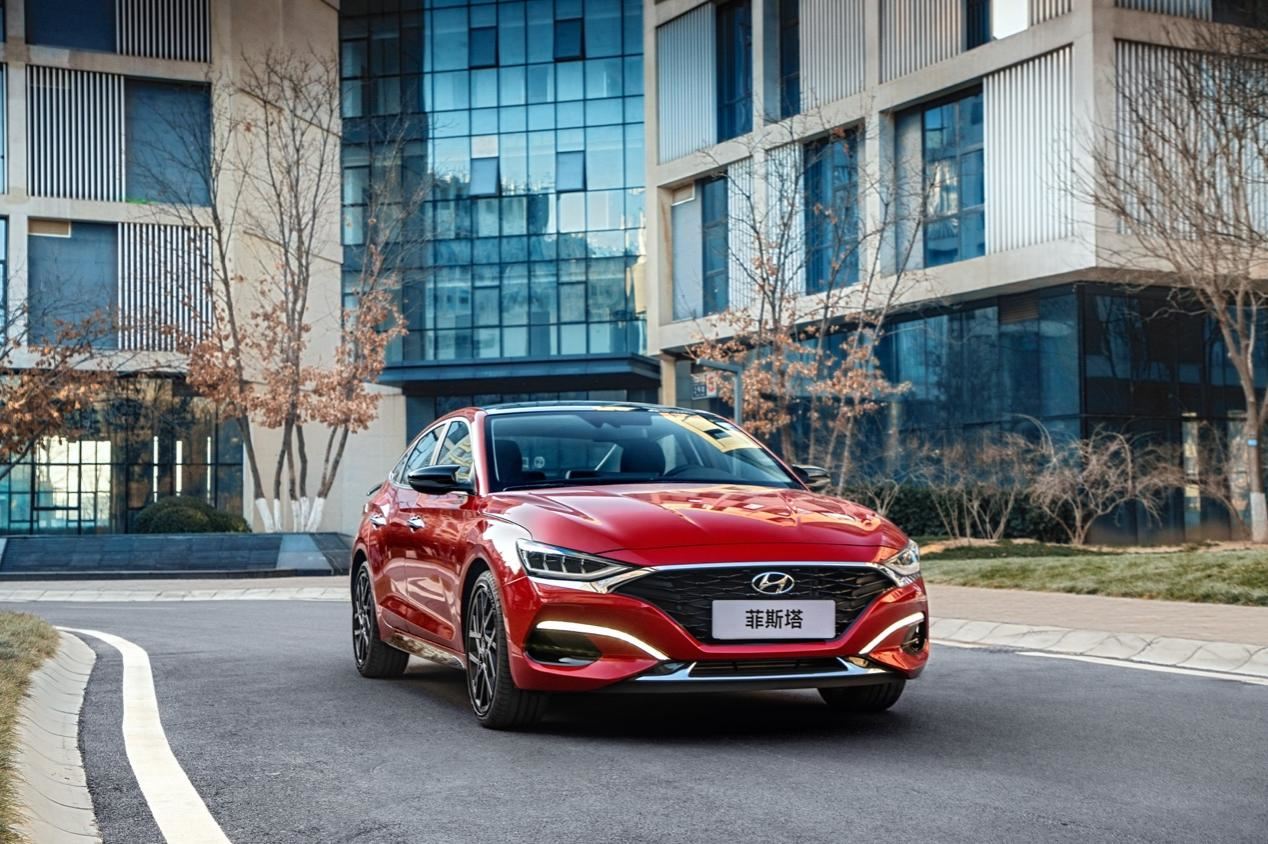 北京现代菲斯塔年轻人合适的平替版超跑选择