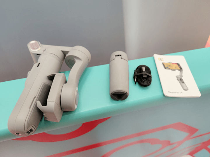 全民短视频时代，有它轻松拍大片，奥川SMART X手机稳定器体验