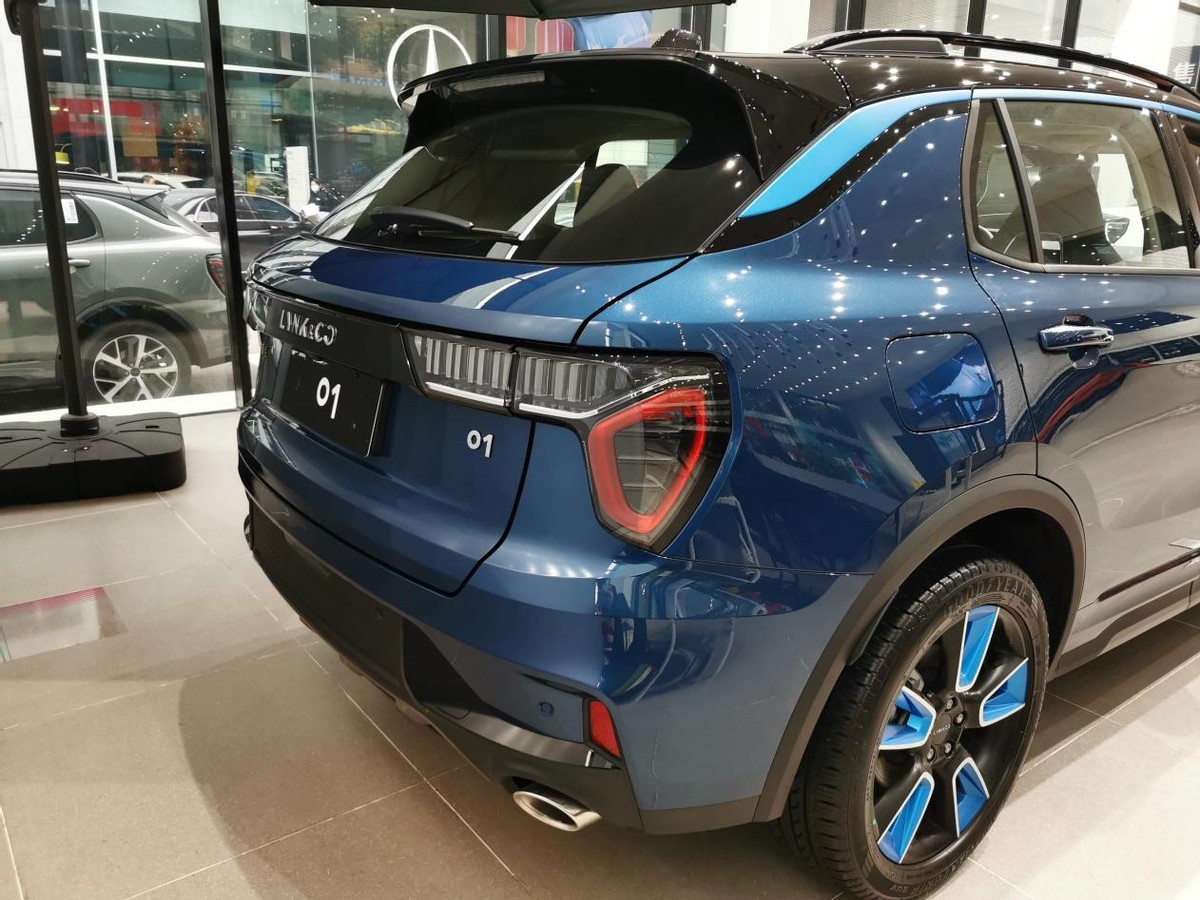 颜值个性又有实力,领克01实拍简评,20万级最优选_搜狐汽车_搜狐网