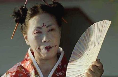 周星驰电影中的配角,曾出演四大美女之首,如今成就喜剧女配巅峰_张美