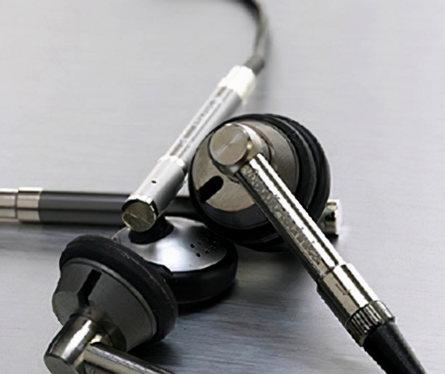 我喜欢日系耳机，但没法爱上铁三角的耳机