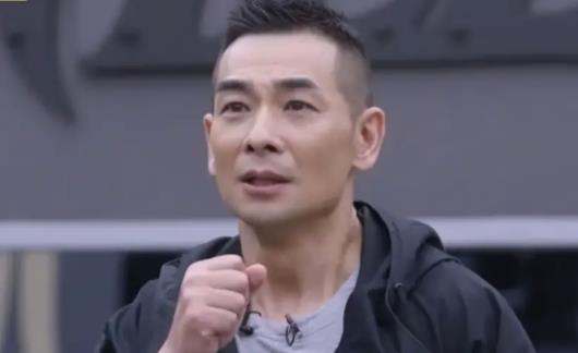 上院|《纹身》首日票房71万,功夫巨星赵文卓终究扛不起票房