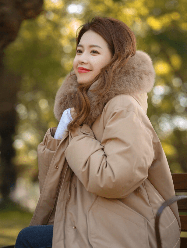 黑色 羽绒服要怎么配才好看？不妨看看这几位